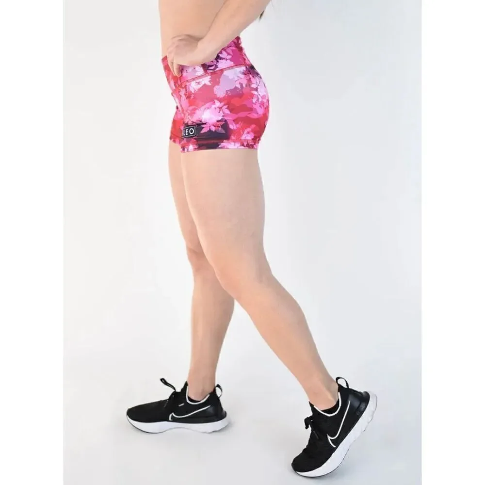 Fleo Rose Camo 3.25 short size small excellent condition